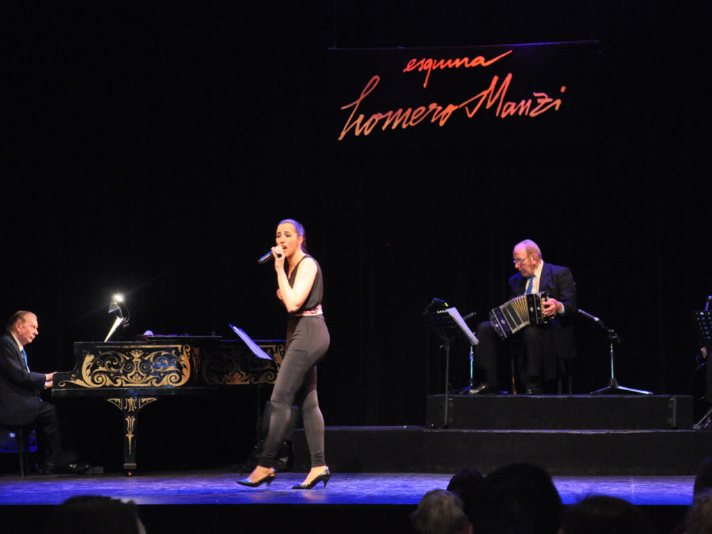 esq. homero manzi 2014 02